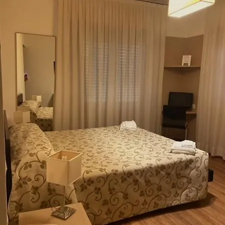 L'ombrosa מלון 3*