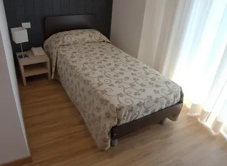מלון L'ombrosa 3*