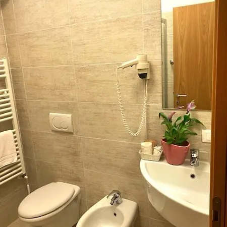 L'ombrosa Hotel 3*