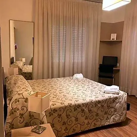 מלון L'ombrosa 3*