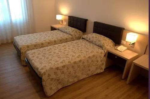 Hotel L'ombrosa Vezzano Ligure